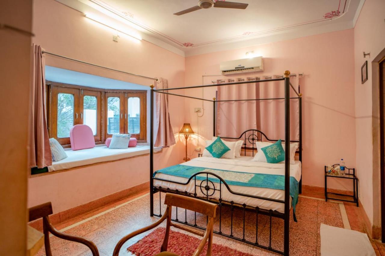 Hotel Ambavgarh Palace Udaipur Exterior foto