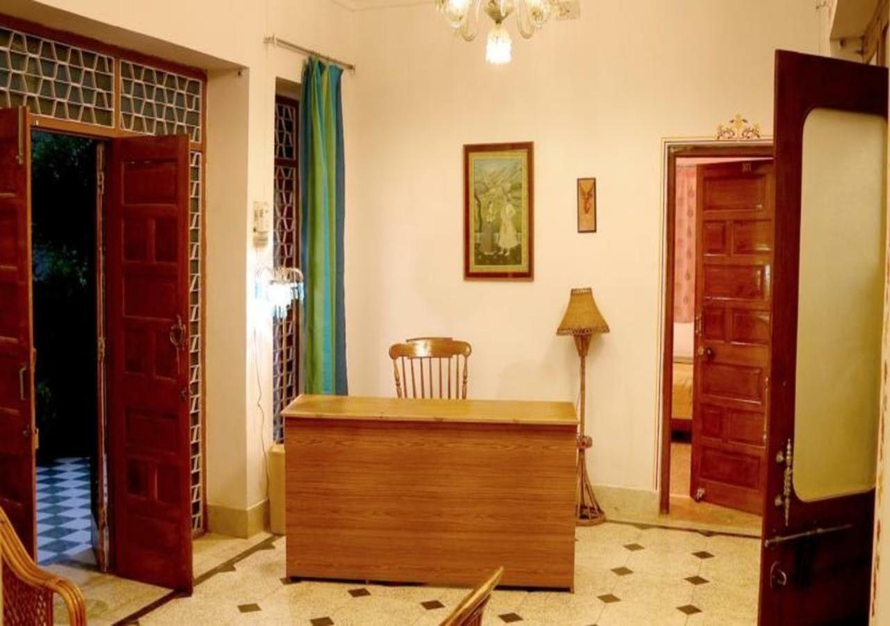 Hotel Ambavgarh Palace Udaipur Exterior foto